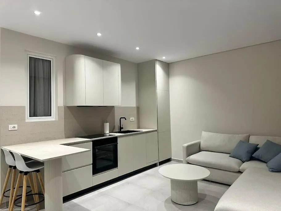 San Pietro, Sunshine Two Bedroom Apartment Durrës