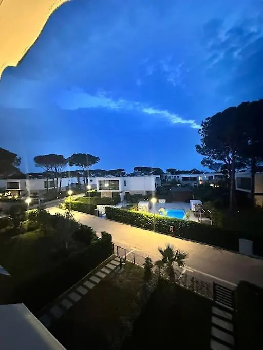 San Pietro, Sunshine Two Bedroom Apartment Durres