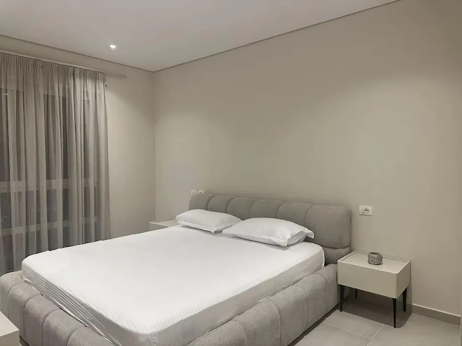 San Pietro, Sunshine Two Bedroom Apartment Durres 0*,