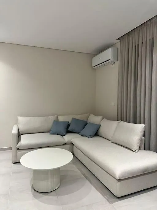 San Pietro, Sunshine Two Bedroom Apartment Durres 0*,  Albania