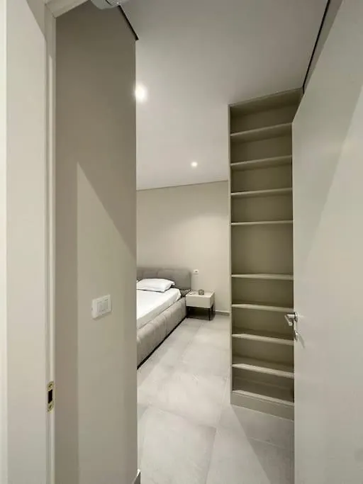 San Pietro, Sunshine Two Bedroom Apartment Durres 0*,