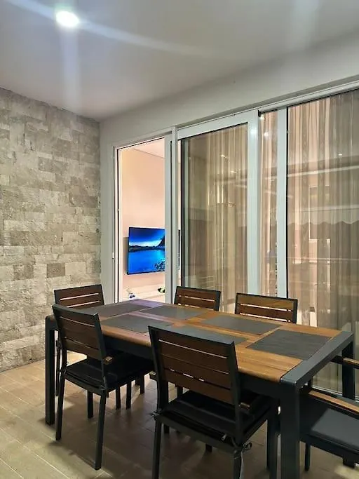 San Pietro, Sunshine Two Bedroom Apartment Durres Albania